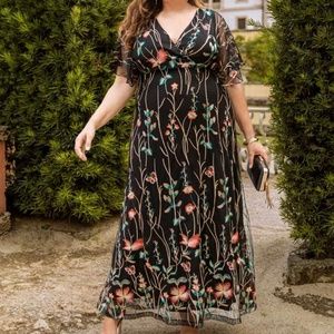 Kiyonna Embroidered Elegance Evening Gown__NWT // Never Worn // Size: 2X (18-20)